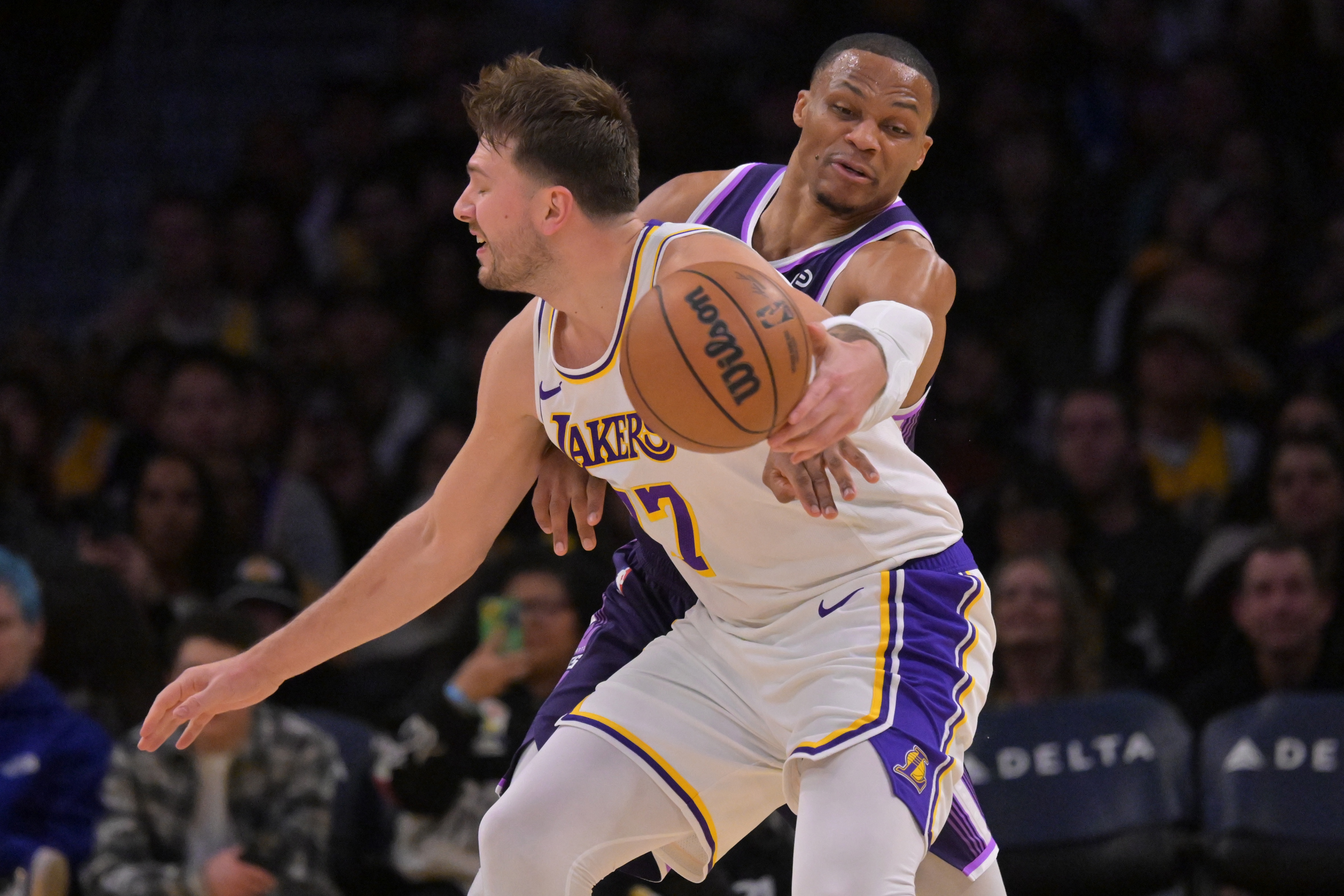 华体会体育在线登录-东契奇生涯第20场45+ 追平威少 并列控卫历史第二 仅次于库里